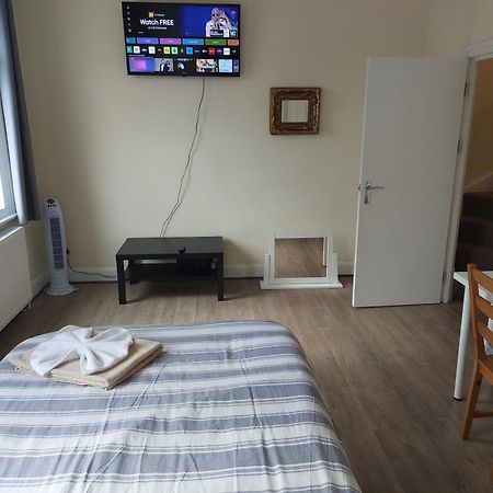 Family Friendly 3 Bedroom Flat Zone 2 - Children Stay Free! London Exterior foto